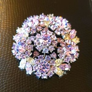 Vintage Trifari Contessa Brooch in Lavendar ~ RARE!